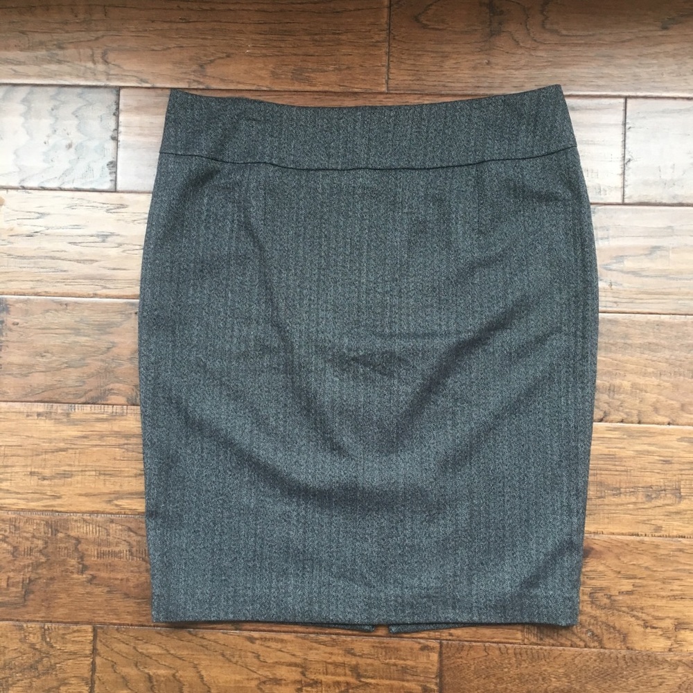 EUC Mossimo Pencil Skirt - Gray Herringbone - sz16